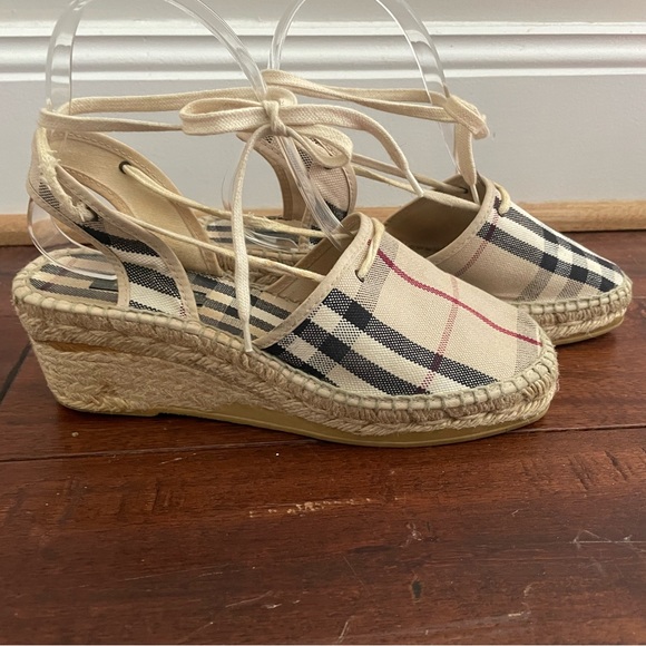 Vintage Burberry espadrilles - Picture 4 of 10